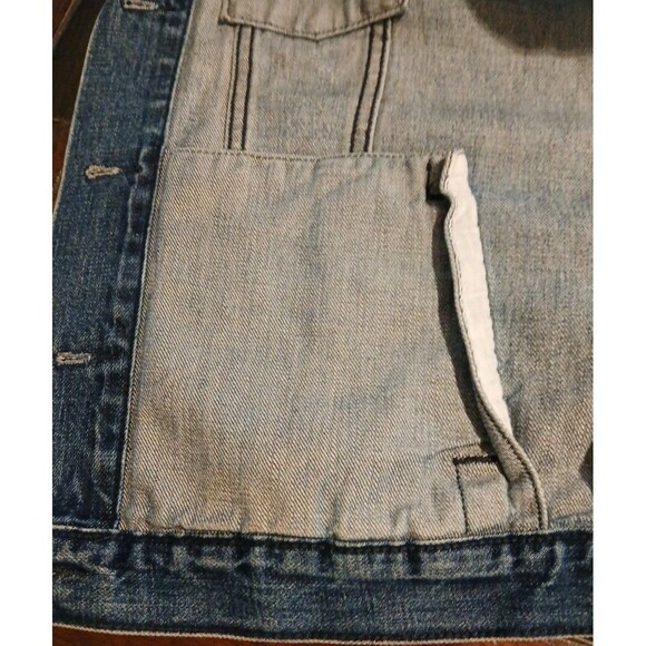 Gap 1969 Distressed Denim Women's Jean Jacket Medium Blue Wash Size Med - Picture 10 of 11